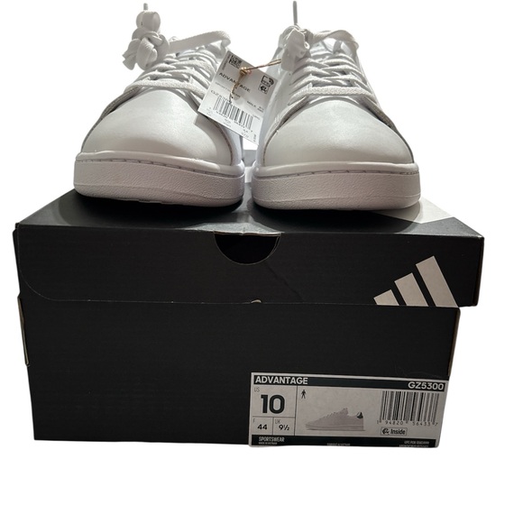 Adidas Advantage White Sneakers w/Green Details 10 - Picture 2 of 5